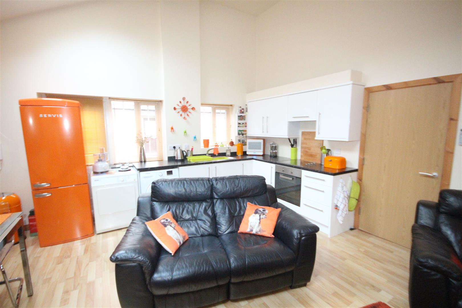 2 bedroom flat To Let in Colne - IMG_5422.jpg